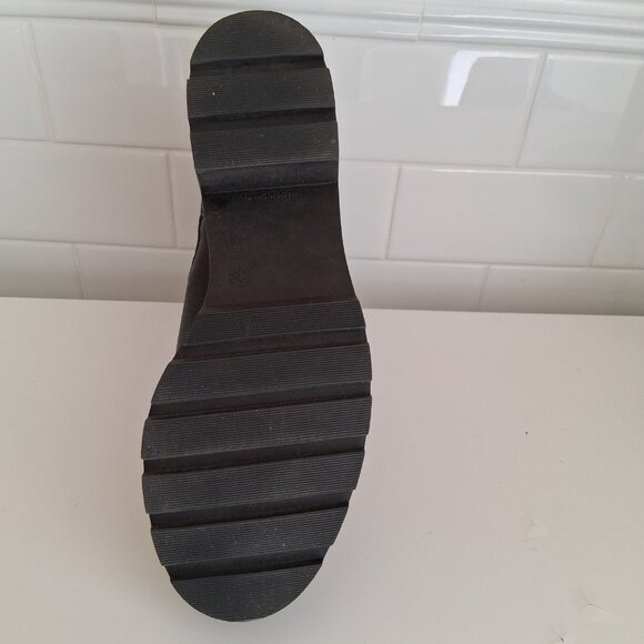 Genuine Leather Chelsea Boots Size US 7.5/EU 38 - Picture 4 of 6